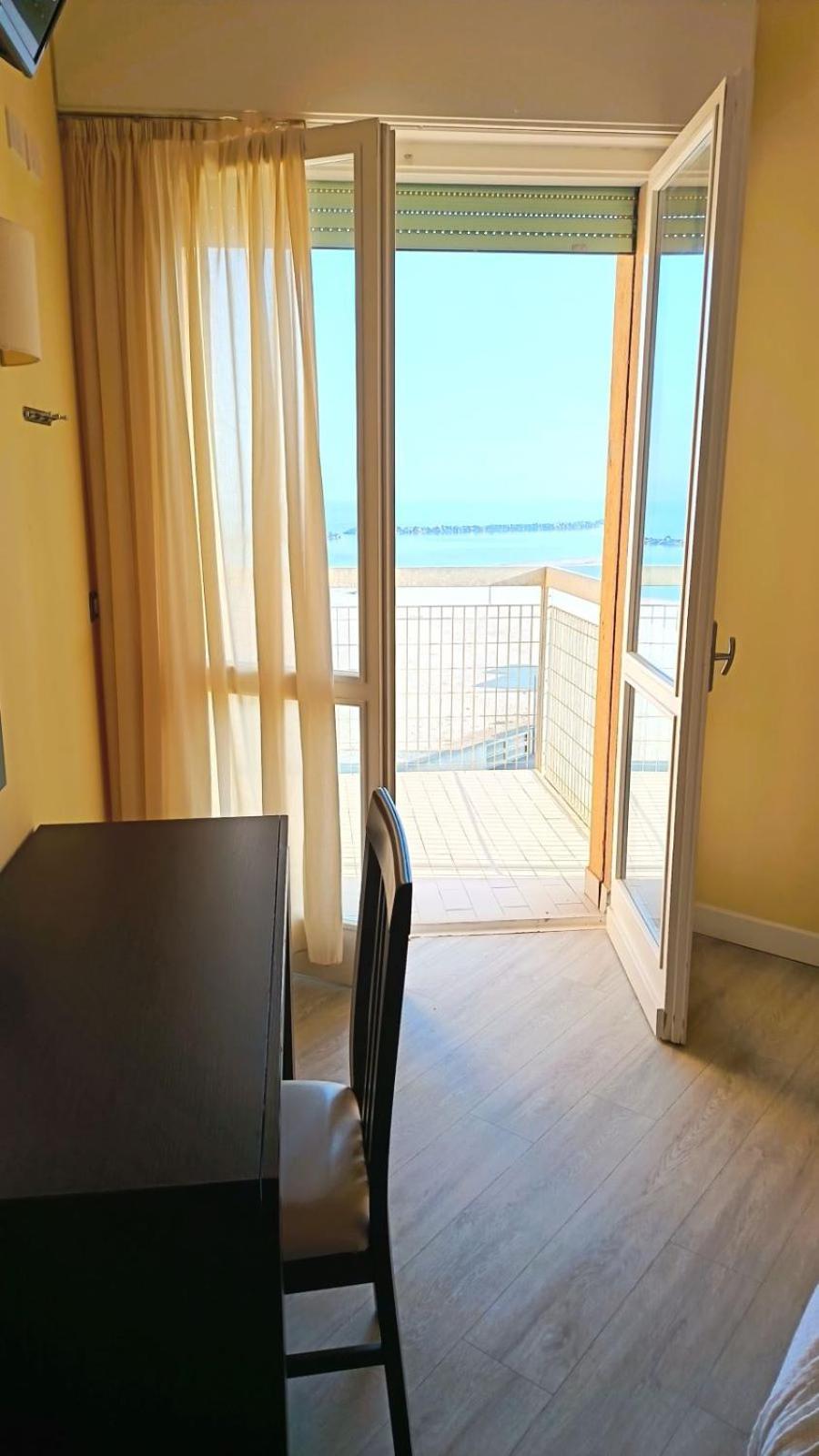 Triple Room Sea View,1739420997:JPEG